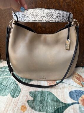 Coach NOMAD HOBO GLOVETANNED LEATHER
HANDBAG PURSE with Snake-Print Strap